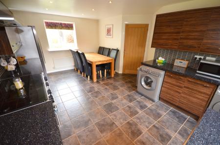 3 bedroom Detached house for sale in Firs Avenue, Uppingham, LE15