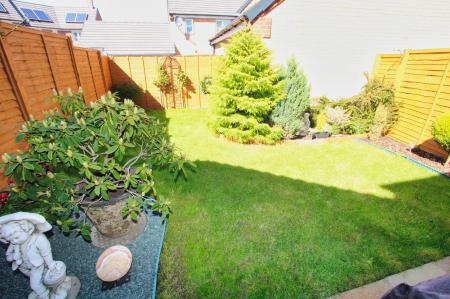 3 bedroom Semi-detached house for sale in Flinders Close, Corby, NN18