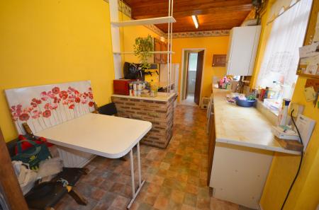 3 bedroom Terraced House for sale in St. Peters Avenue, Kettering, NN16