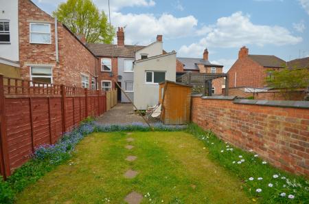 3 bedroom Terraced House for sale in St. Peters Avenue, Kettering, NN16