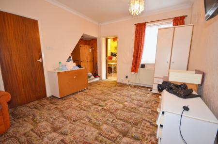 3 bedroom Terraced House for sale in St. Peters Avenue, Kettering, NN16