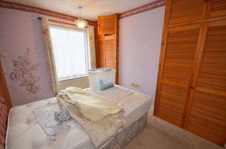 3 bedroom Terraced House for sale in St. Peters Avenue, Kettering, NN16