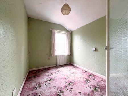 3 bedroom Terraced House for sale in St. Peters Avenue, Kettering, NN16