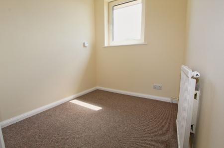 3 bedroom Semi-detached house for sale in Bishops Drive, Kettering, NN15