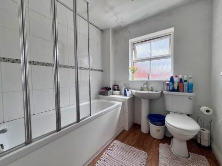 3 bedroom Semi-detached house for sale in Jay Road, Corby, NN18