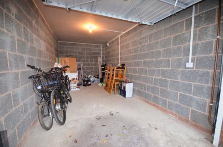 2 bedroom Coach House for sale in Chequers Close, Corby, NN18