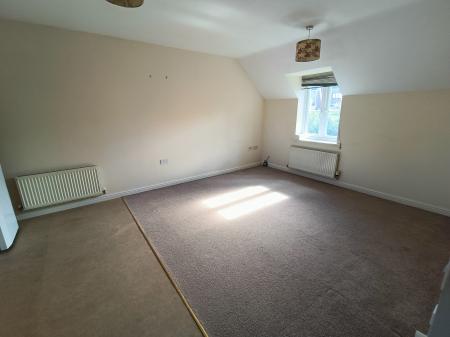 2 bedroom Flat to let in Chequers Close, Oakley Vale, Corby, NN18