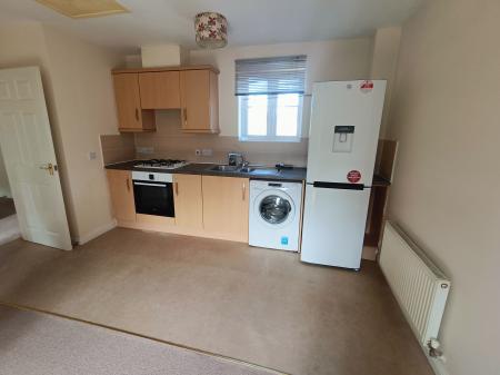 2 bedroom Flat to let in Chequers Close, Oakley Vale, Corby, NN18