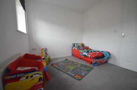 2 bedroom Terraced House to let in Clarendon Close, Little Stanion, NN18