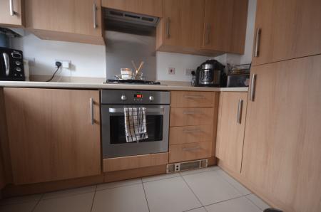 2 bedroom Terraced House to let in Clarendon Close, Little Stanion, NN18