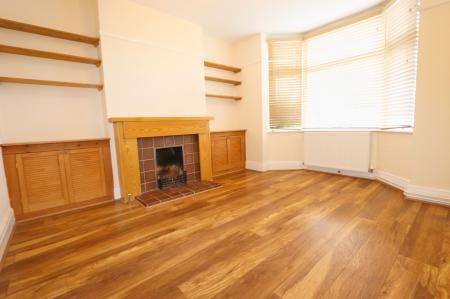 3 bedroom Semi-detached house for sale in Neale Avenue, Kettering, NN16