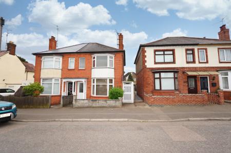 Neale Avenue, Kettering, NN16