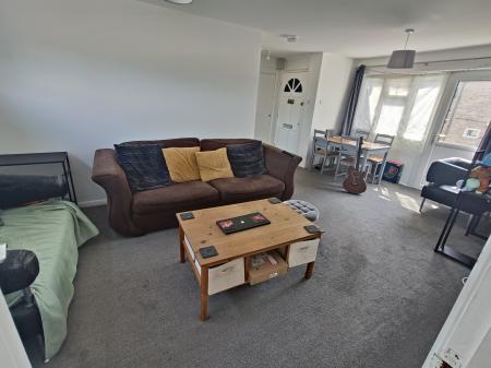 1 bedroom Flat to let in Highbrook, Corby, NN18