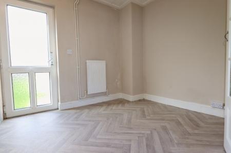 2 bedroom Terraced House for sale in Kelvin Grove, Corby, NN17
