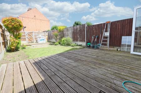 4 bedroom Semi-detached house for sale in Huntingdon Road, Thrapston, NN14
