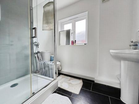 0 bedroom Studio flat for sale in Montagu Street, Kettering, NN16