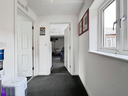 0 bedroom Studio flat for sale in Montagu Street, Kettering, NN16