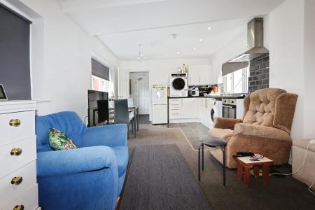 0 bedroom Studio flat for sale in Montagu Street, Kettering, NN16