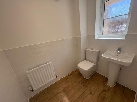 4 bedroom Detached house to let in Celandine Gardens, Corby, NN17