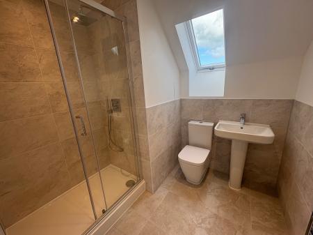 4 bedroom Detached house to let in Celandine Gardens, Corby, NN17