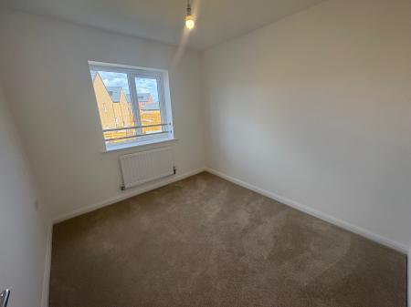 4 bedroom Detached house to let in Celandine Gardens, Corby, NN17