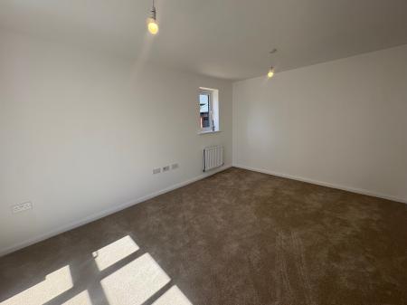 4 bedroom Detached house to let in Celandine Gardens, Corby, NN17