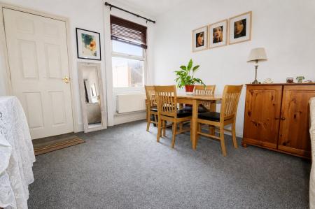 2 bedroom End of terrace house for sale in Cornwall Road, Kettering, NN16