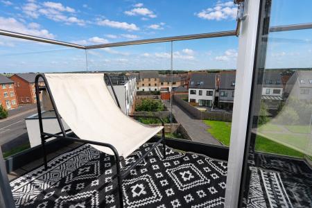 2 bedroom Flat for sale in The Avenue, Priors Hall, Corby, NN17