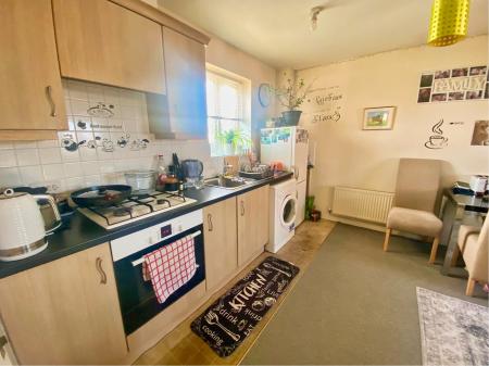 2 bedroom Coach House for sale in Chequers Close, Corby, NN18