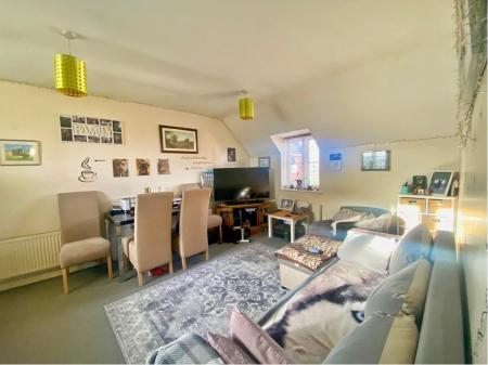 2 bedroom Coach House for sale in Chequers Close, Corby, NN18