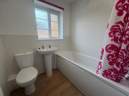3 bedroom Terraced House to let in Arden Close, Corby, NN18