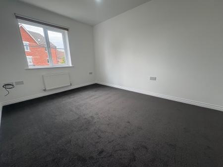 3 bedroom Terraced House to let in Arden Close, Corby, NN18