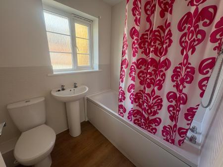 3 bedroom Terraced House to let in Arden Close, Corby, NN18
