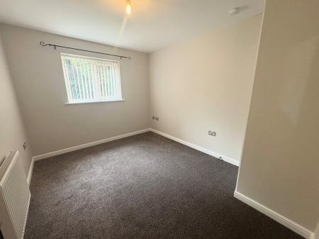 2 bedroom Flat to let in Shire Lodge Close, Corby, NN17