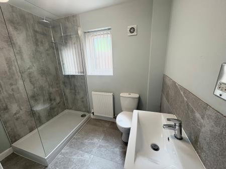 2 bedroom Flat to let in Shire Lodge Close, Corby, NN17
