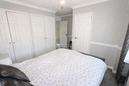 6 bedroom Detached house for sale in Oakley Road, Corby, NN18