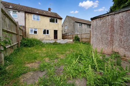 3 bedroom Terraced House for sale in Holmfirth Walk, Corby, NN18