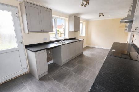3 bedroom Terraced House for sale in Holmfirth Walk, Corby, NN18