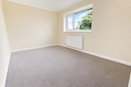 3 bedroom End of terrace house for sale in Holmfirth Walk, Corby, NN18