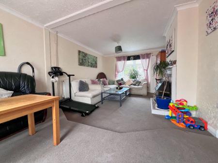 3 bedroom End of terrace house for sale in Taunton Avenue, Corby, NN18