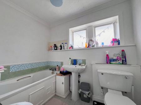 3 bedroom End of terrace house for sale in Taunton Avenue, Corby, NN18