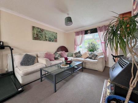 3 bedroom End of terrace house for sale in Taunton Avenue, Corby, NN18
