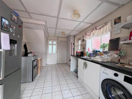 3 bedroom End of terrace house for sale in Taunton Avenue, Corby, NN18