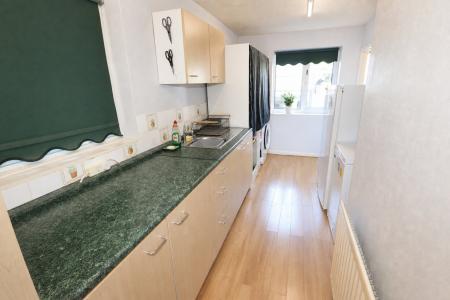 4 bedroom Terraced House for sale in Croyde Avenue, Corby, NN18