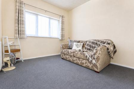 4 bedroom Terraced House for sale in Croyde Avenue, Corby, NN18