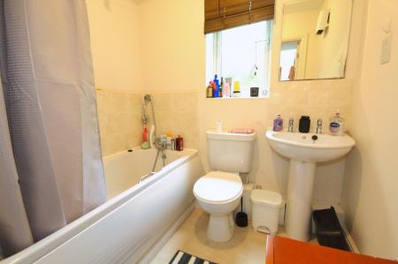 3 bedroom Duplex for sale in Isabelle Court, Kettering, NN16