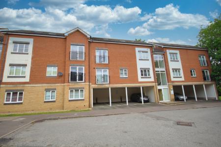 3 bedroom Duplex for sale in Isabelle Court, Kettering, NN16