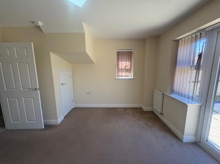 2 bedroom Semi-detached house to let in Holdenby Drive, Corby, NN17