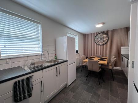 1 bedroom House of Multiple Occupation to let in Carlisle Close, Oakley Vale, Corby, NN18