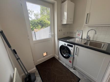 1 bedroom House of Multiple Occupation to let in Carlisle Close, Oakley Vale, Corby, NN18